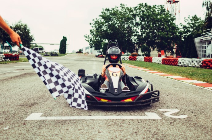 Які особливості трас для дитячих картингів